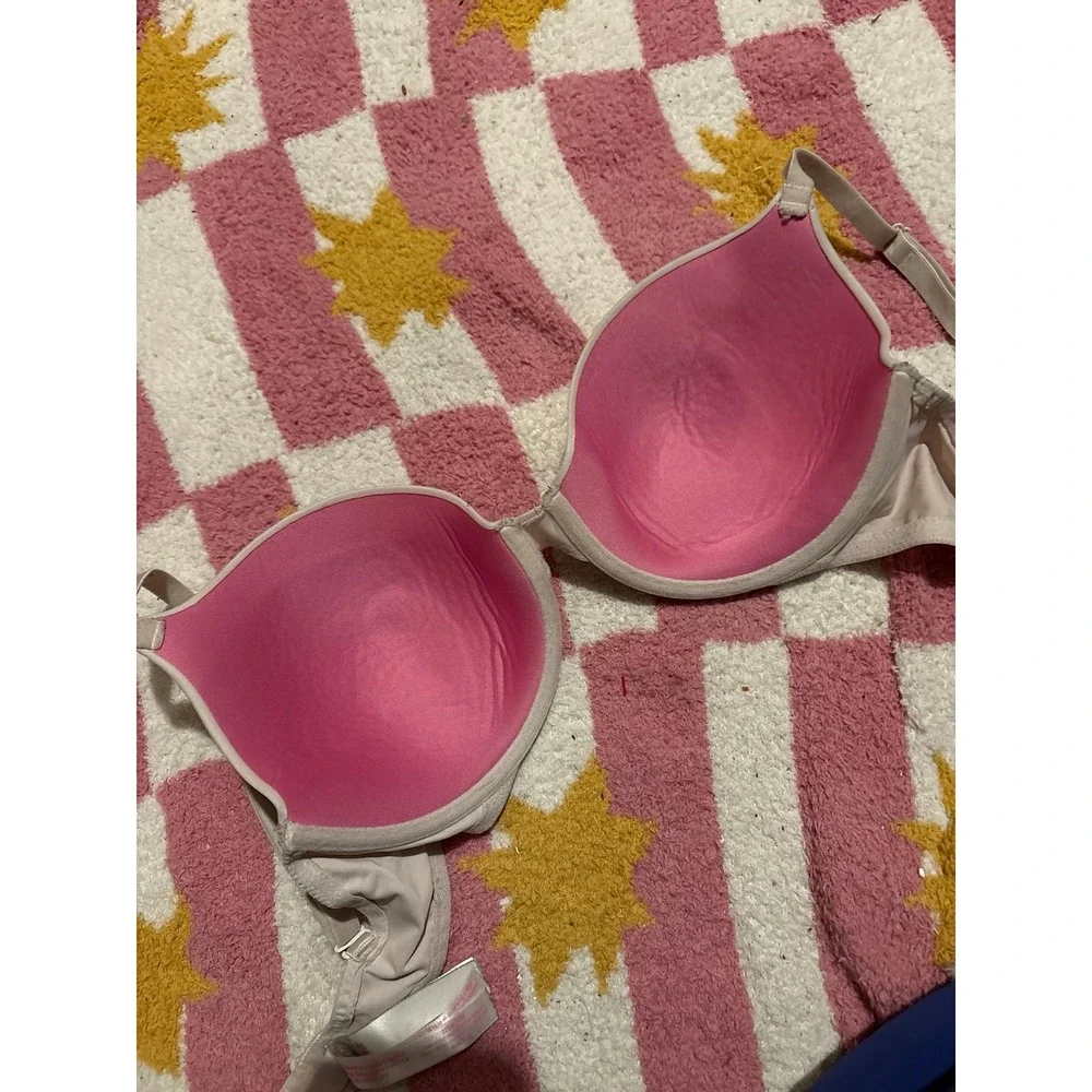 Victoria's Secret PINK White Wear Everywhere‎ Lightly Lined Underwire Bra 32DD